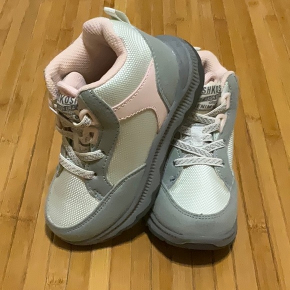 Oshkosh Dolores Kid's Eco Friendly Easy On/Off Boot - Picture 1 of 3